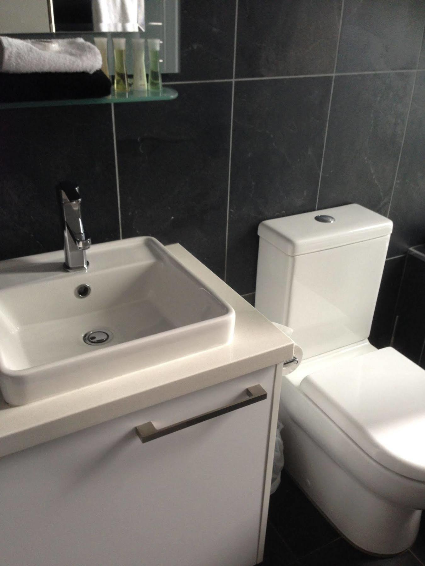 Crown On Darby Newcastle Aparthotel Εξωτερικό φωτογραφία